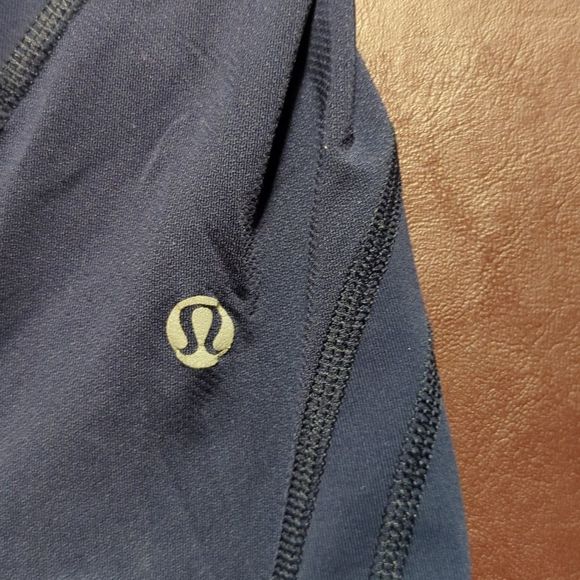 Lululemon Navy and Green Capris - Picture 4 of 7